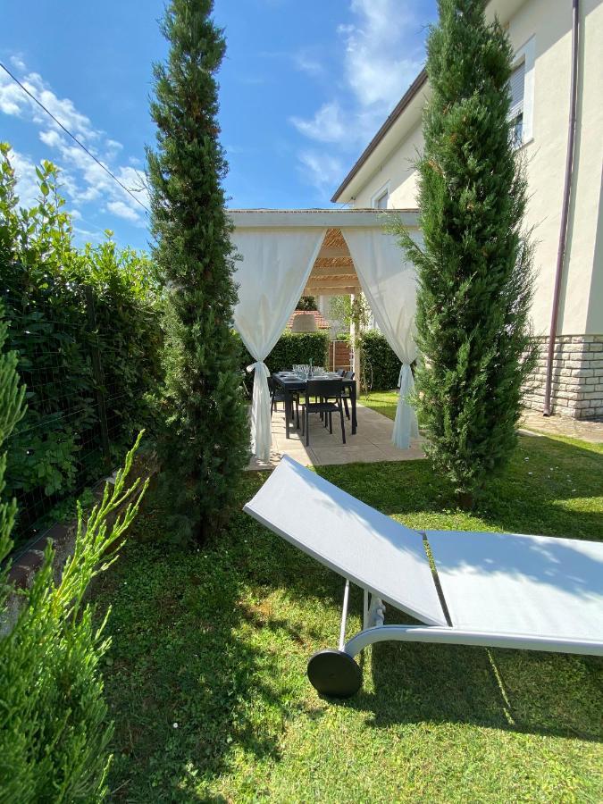 Nave York Apartamento Lucca Exterior foto